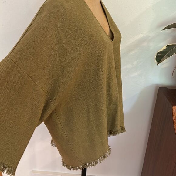 Doen sz XS/S oversized (could fit up to large) green raw edge 100% silk Tate top - Picture 4 of 8